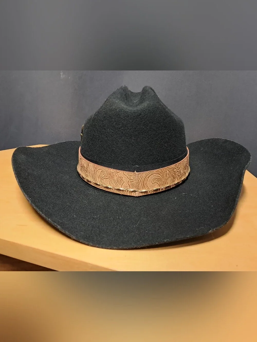 Shyanne Women's Wool Felt Cowboy Hat with Bull Skull Concho & Floral Band OSFM